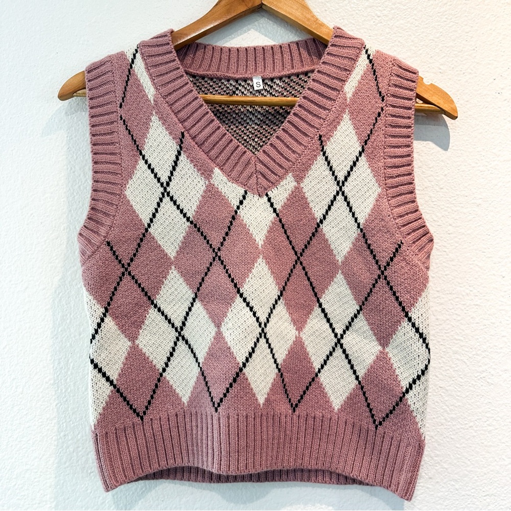 Women’s Pink Argyle Knit Sweater Vest